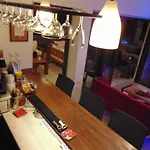 Spela House アイイ・アポストロ