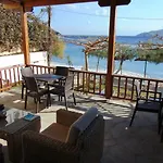 Spela House 別荘 アイイ・アポストロ