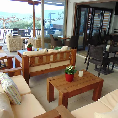 Spela House * أييوي أبوستولوي